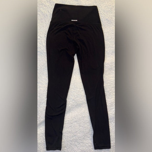 AERIE PLAY REAL ME HIGH WAISTED 7/8 LEGGING
Size:Small Color:Burgendy/Black. - Picture 10 of 10